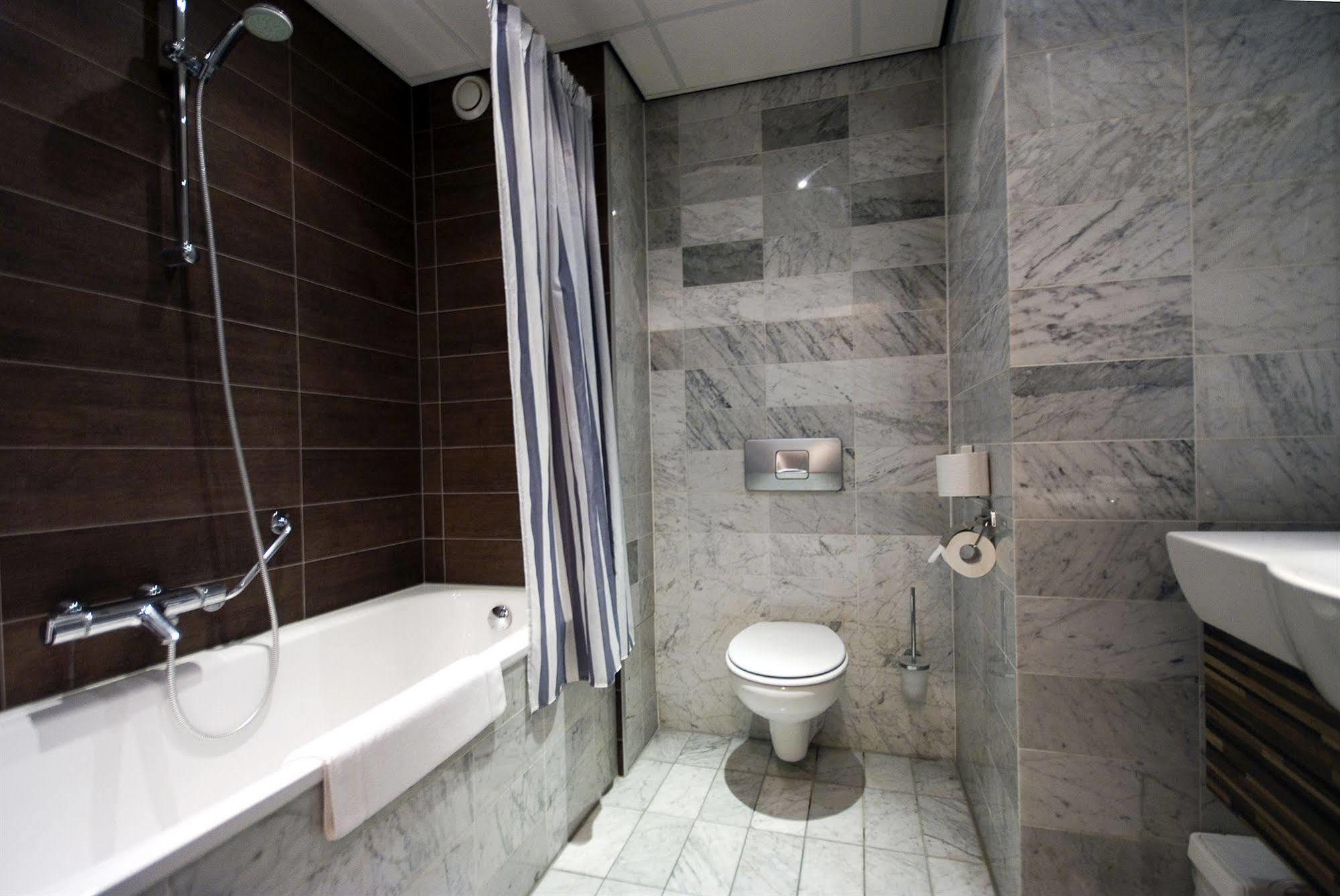 City Hotel Oss Kültér fotó